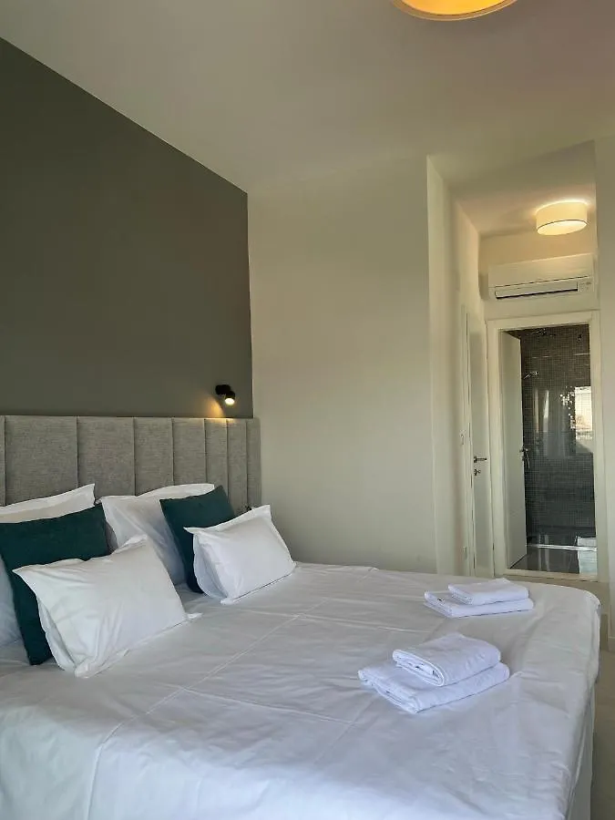 Beachfront House Olbia With Private Parking Croatia